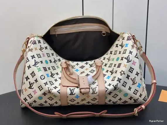 50 VUITTON LOUIS KEEPALL BANDOULIÈRE 0520
